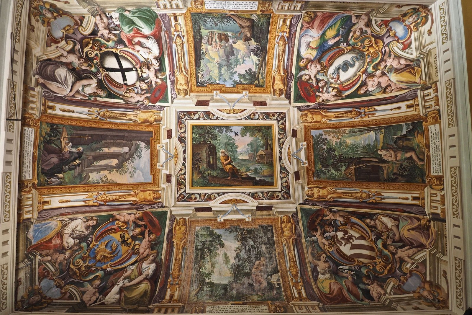 Olio - Affreschi Villa Fabri, Trevi, Umbria PH Press