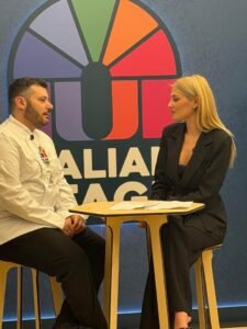 Salvatore Mascia intervista salotto italian stage