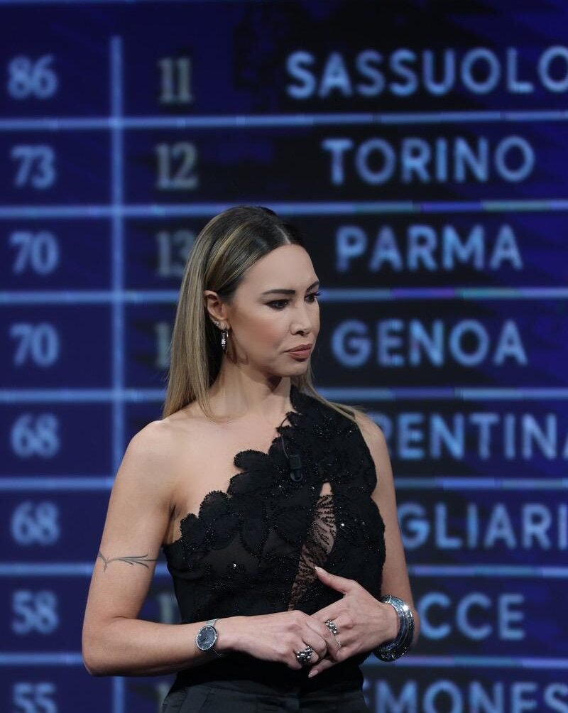 CLAUDIA MERCURIO
